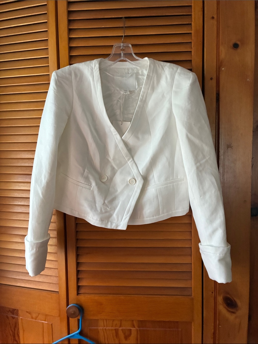 Zara Off-White Cropped Double-Breasted Blazer length 19” pit to pit 23”sleeves24
